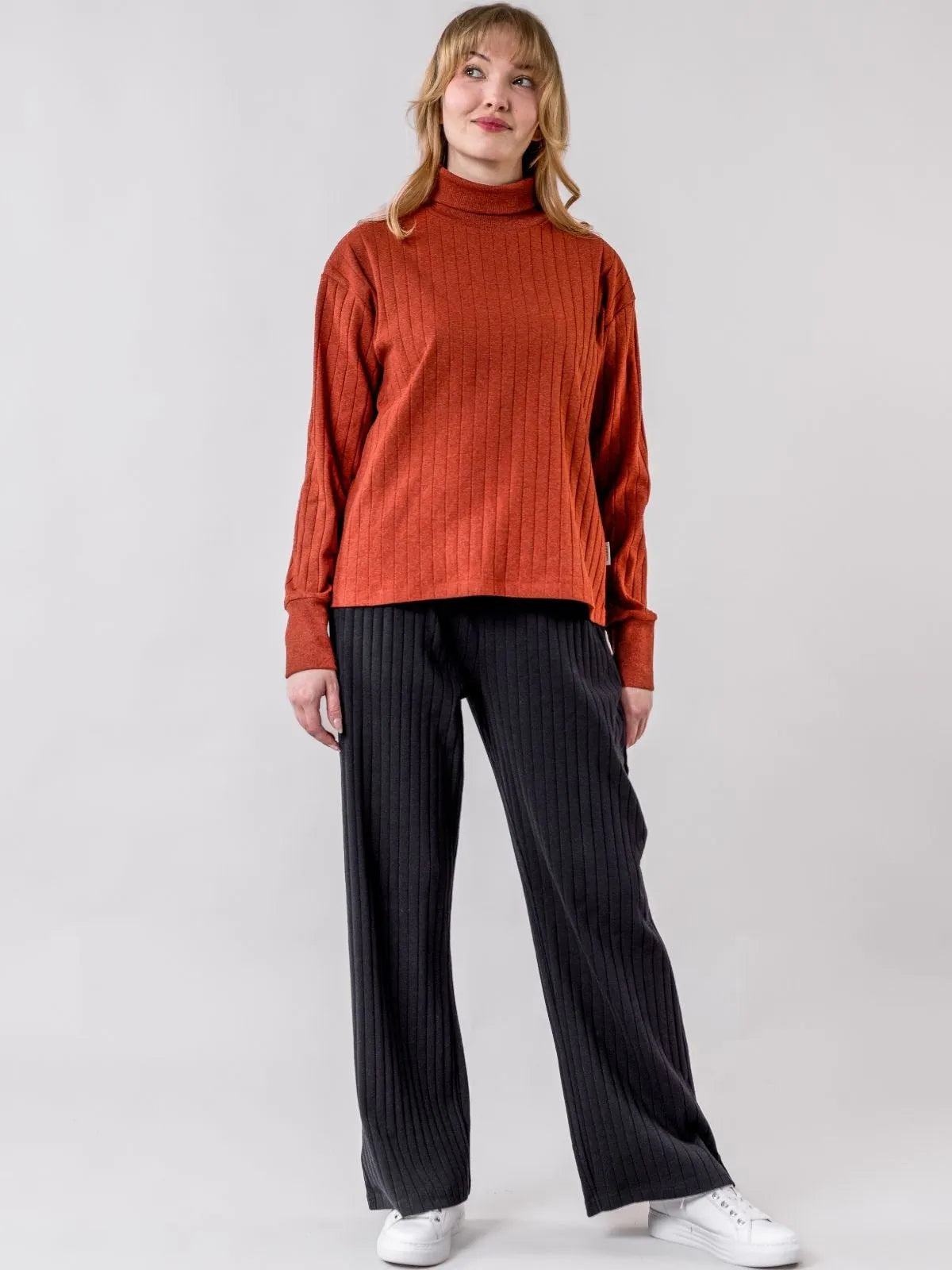 Globe Hope, Aalis ribbipoolopaita, mecca oranssi, kokokuva suorin käsin.