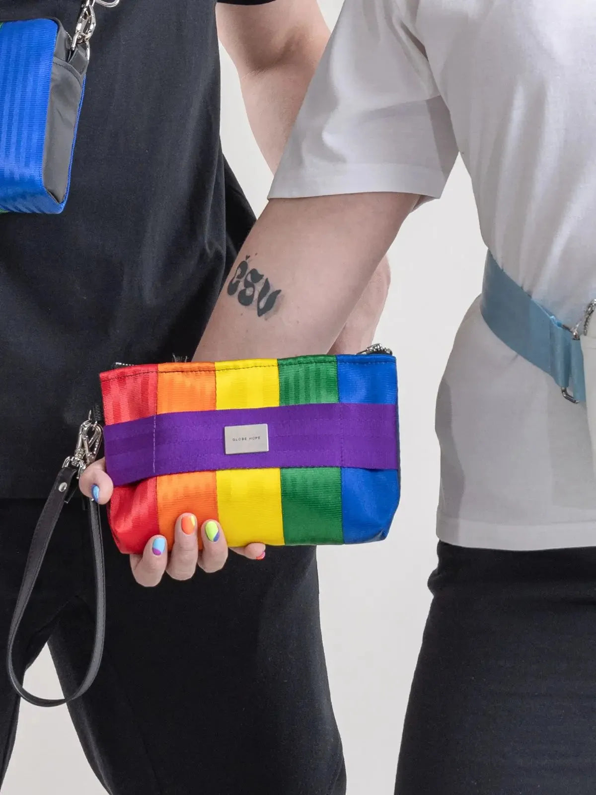 AITIO PRIDE laukku Globe Hope