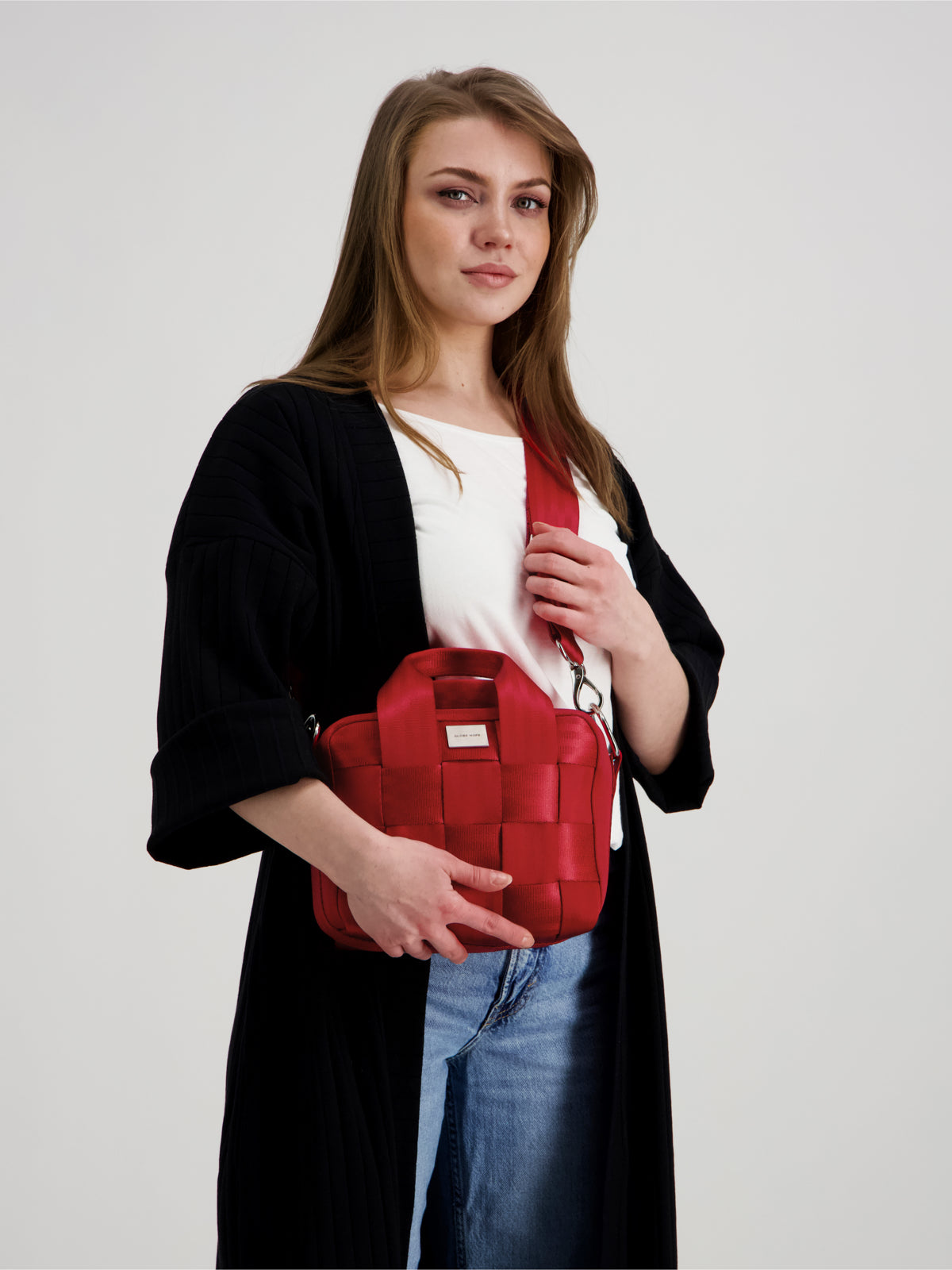 HILLA bag, bright red