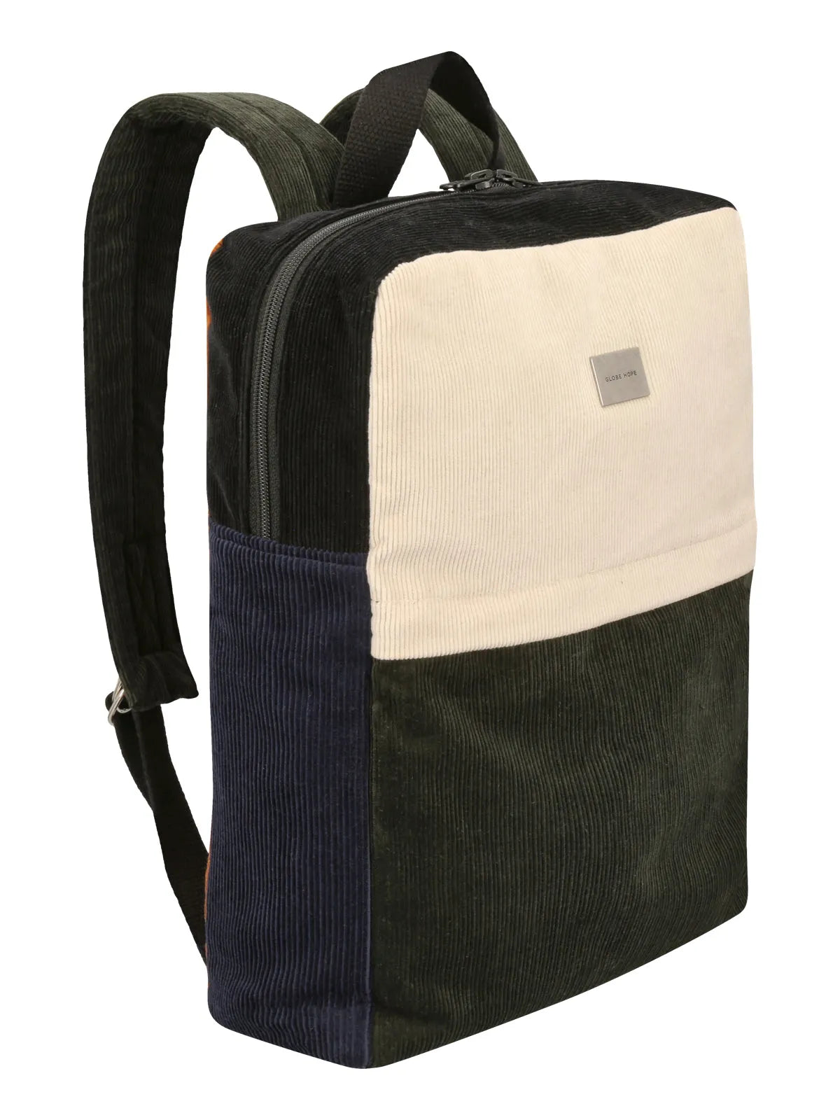 Globe Hope. Sumu reppu, patched vakosametti, etukulma.