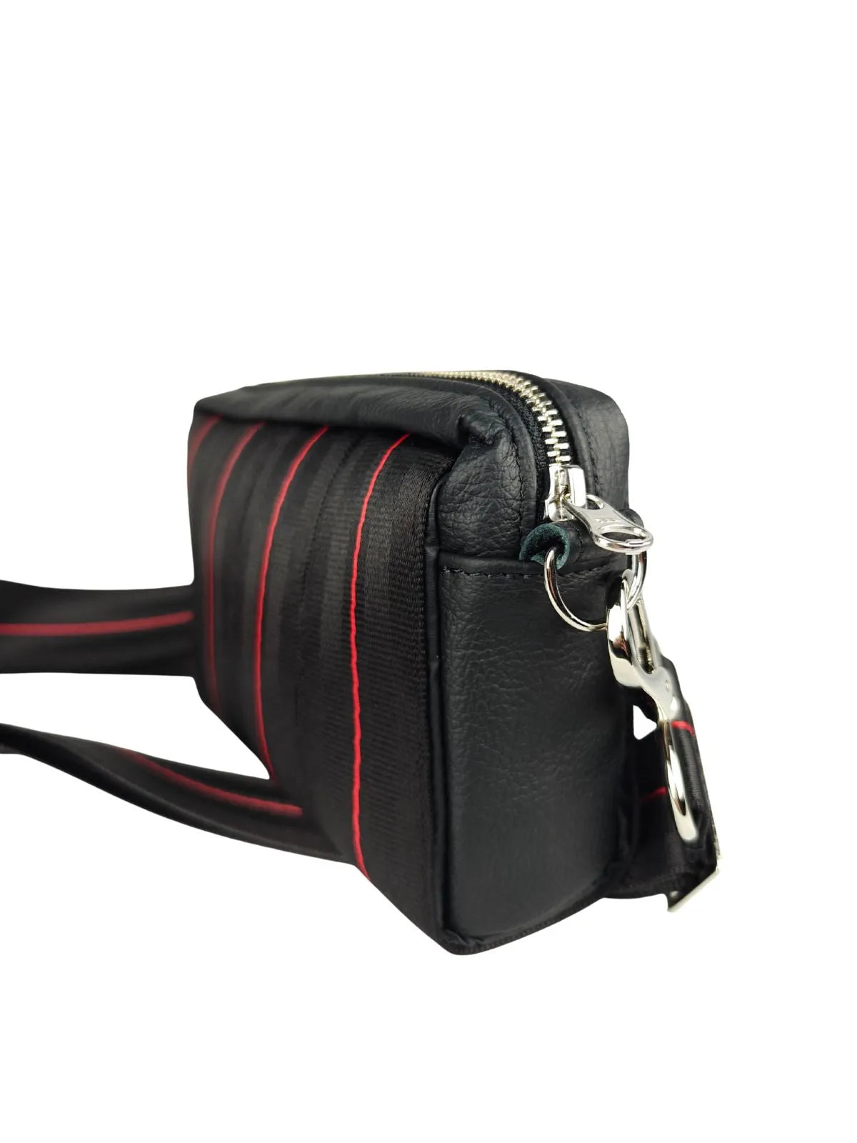 UTU laukku, punaisilla raidoilla