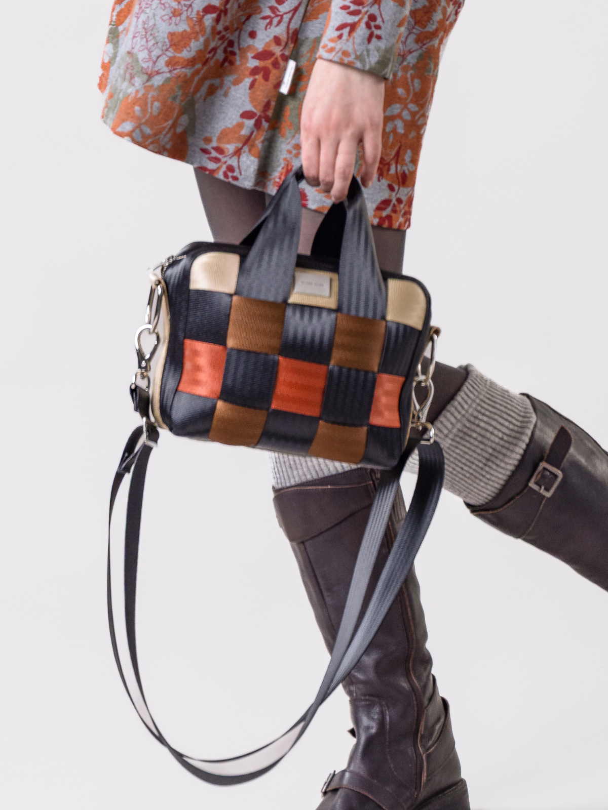 HILLA bag, urban nights