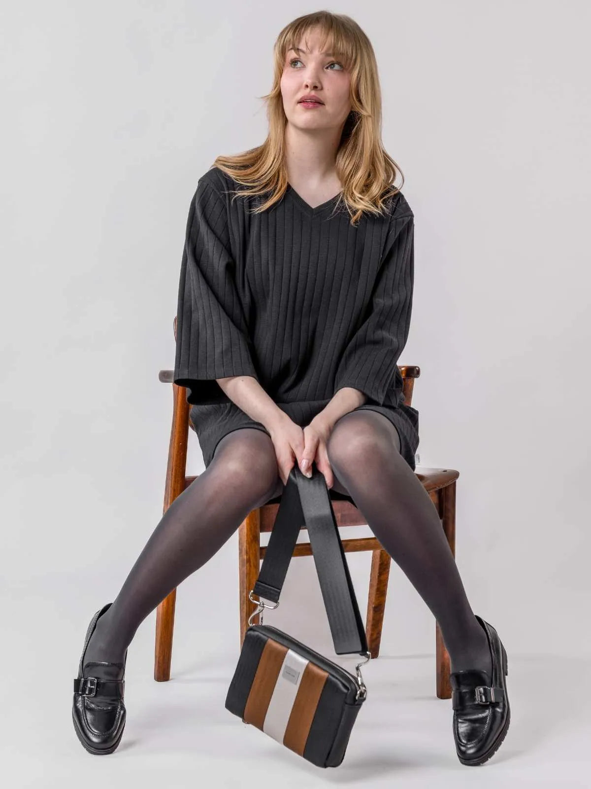 KASTE RAITA laukku, musta-ruskea-vaaleanharmaa