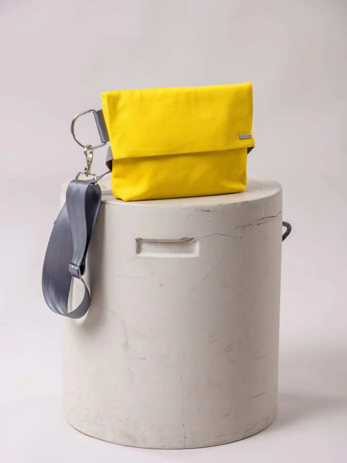 PILKE belt bag, yellow sun