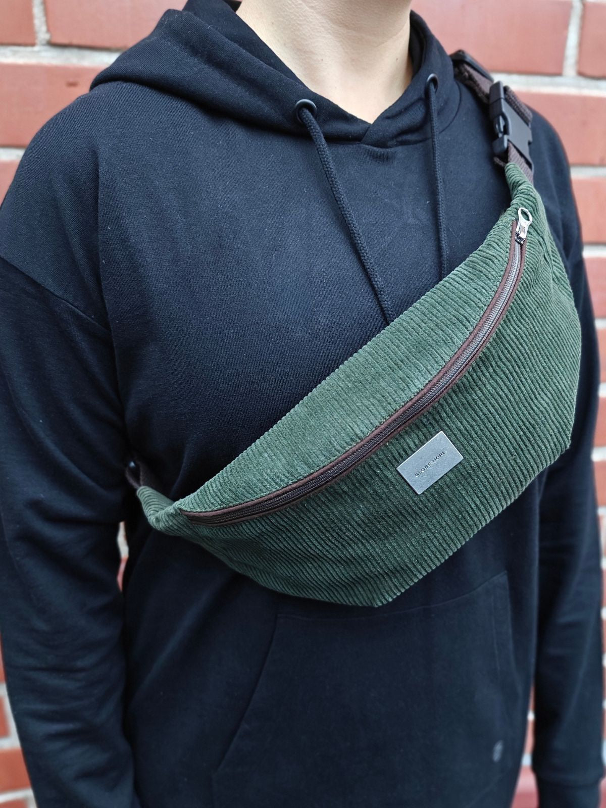 TYRÄKKI vyölaukku, oliivin vihreä